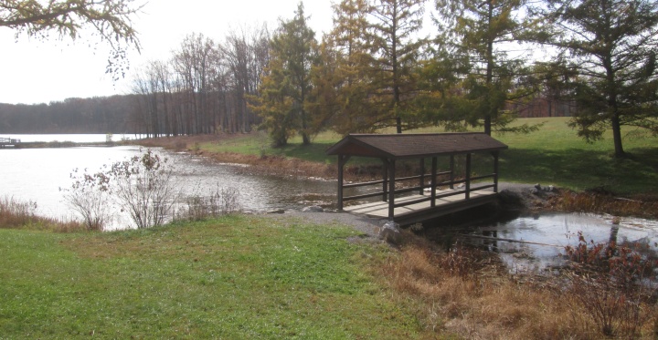 Pickerel Pond covered bridge